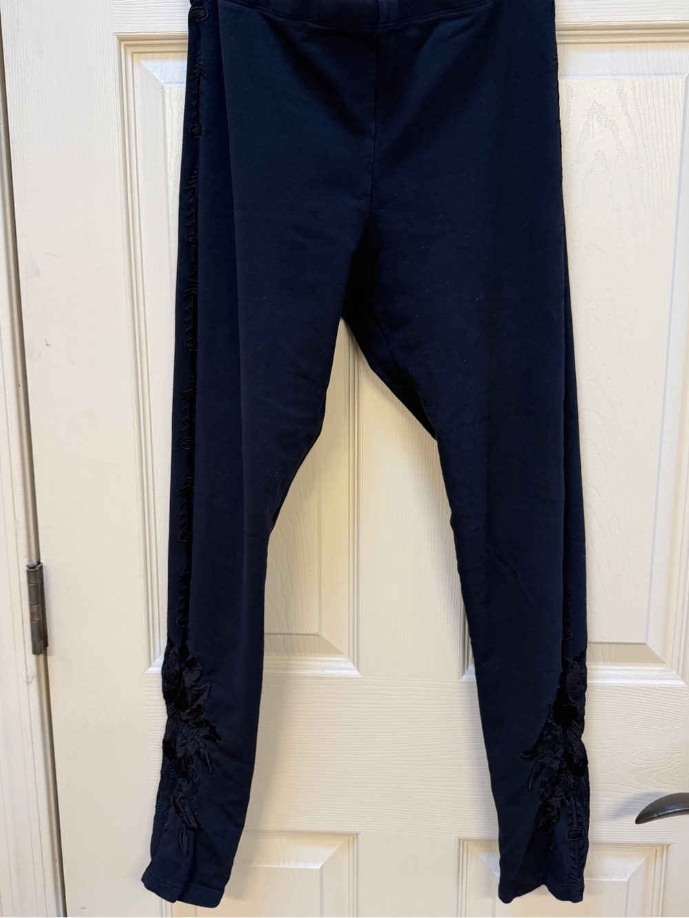 JW Los Angeles, black on black leggings